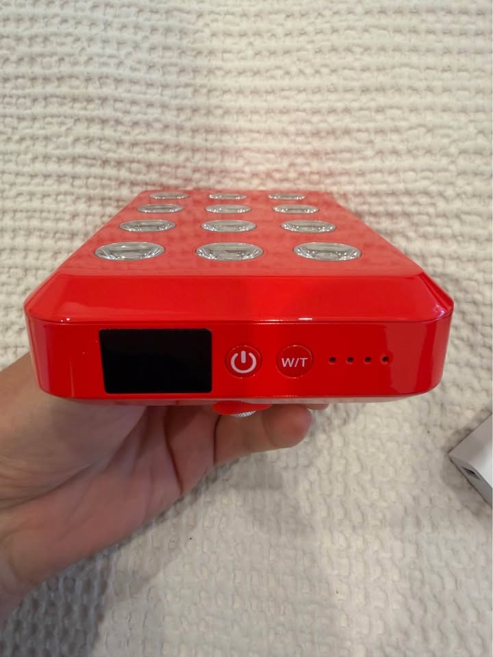 Top LCD display and control buttons on Kala Mini 2.0