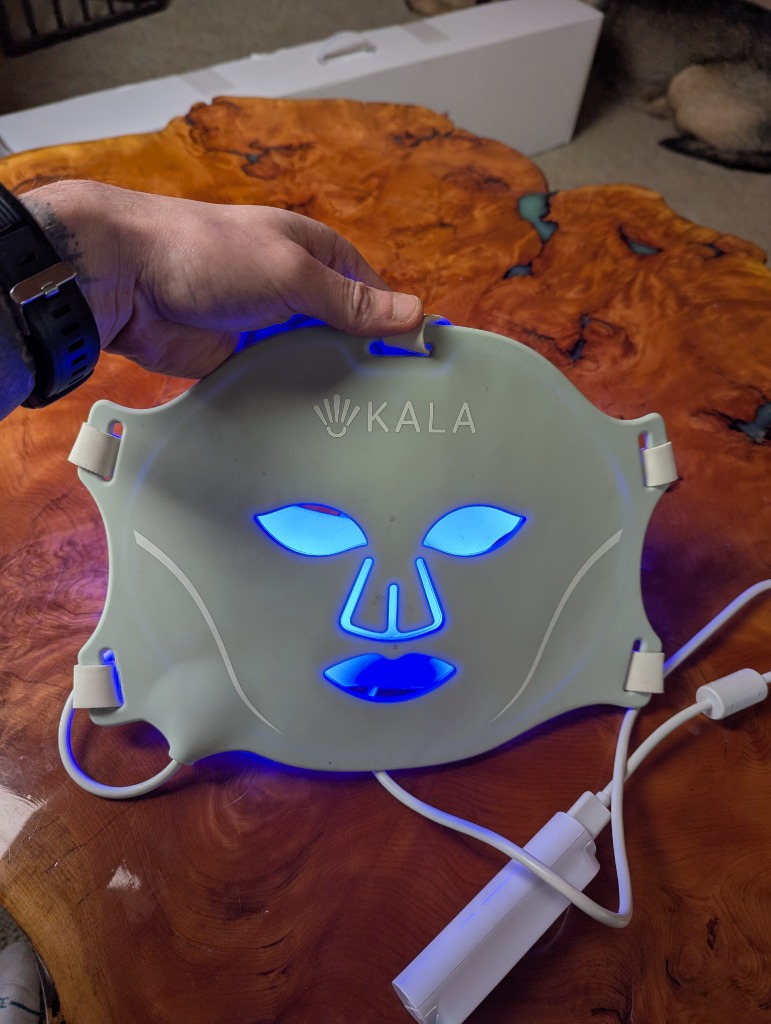 Kala Face Mask with Blue Light Active