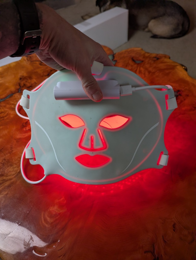 Kala Face Mask with Deep Red Light Active